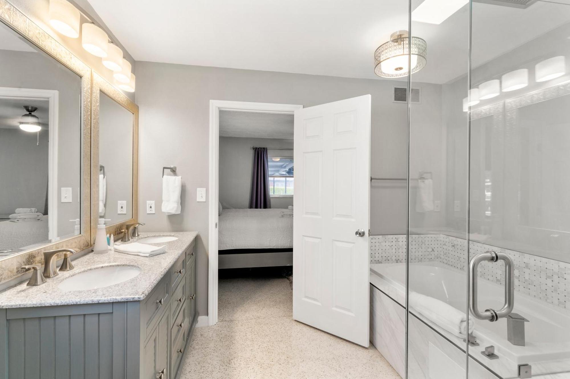 Casa Di Amici - Canal & Pool Home Close To Ami! Bradenton Bagian luar foto