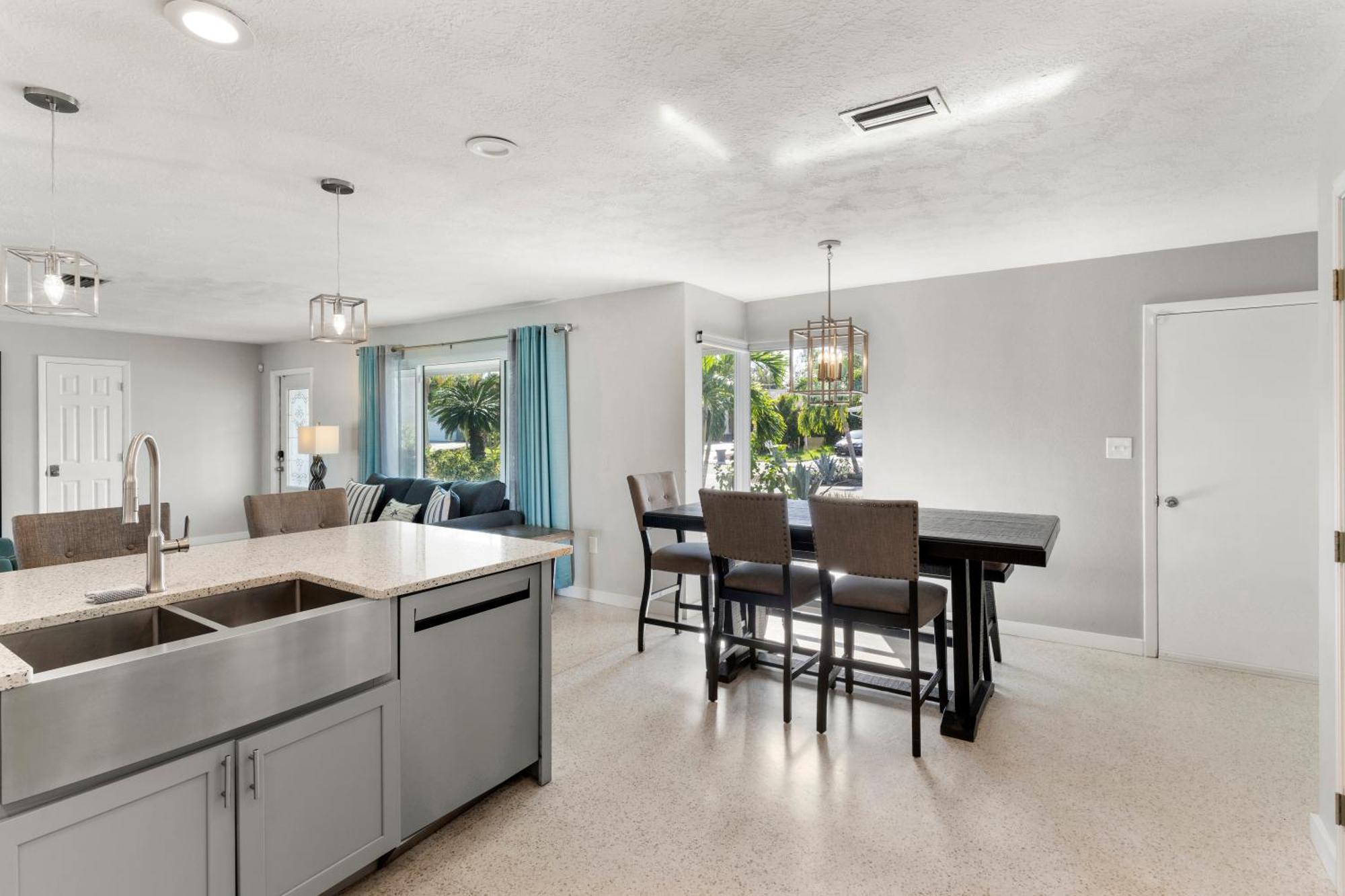 Casa Di Amici - Canal & Pool Home Close To Ami! Bradenton Bagian luar foto