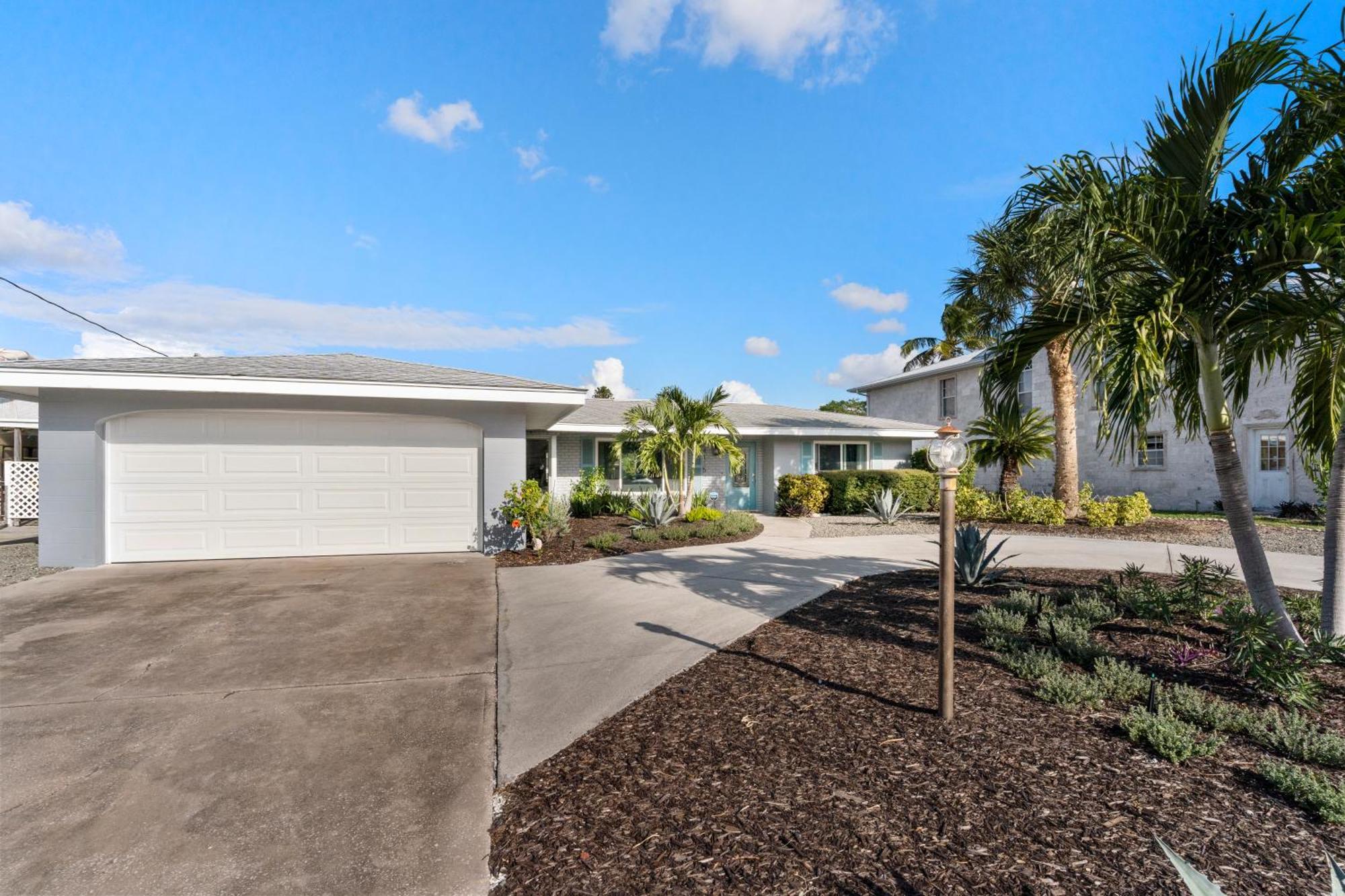 Casa Di Amici - Canal & Pool Home Close To Ami! Bradenton Bagian luar foto